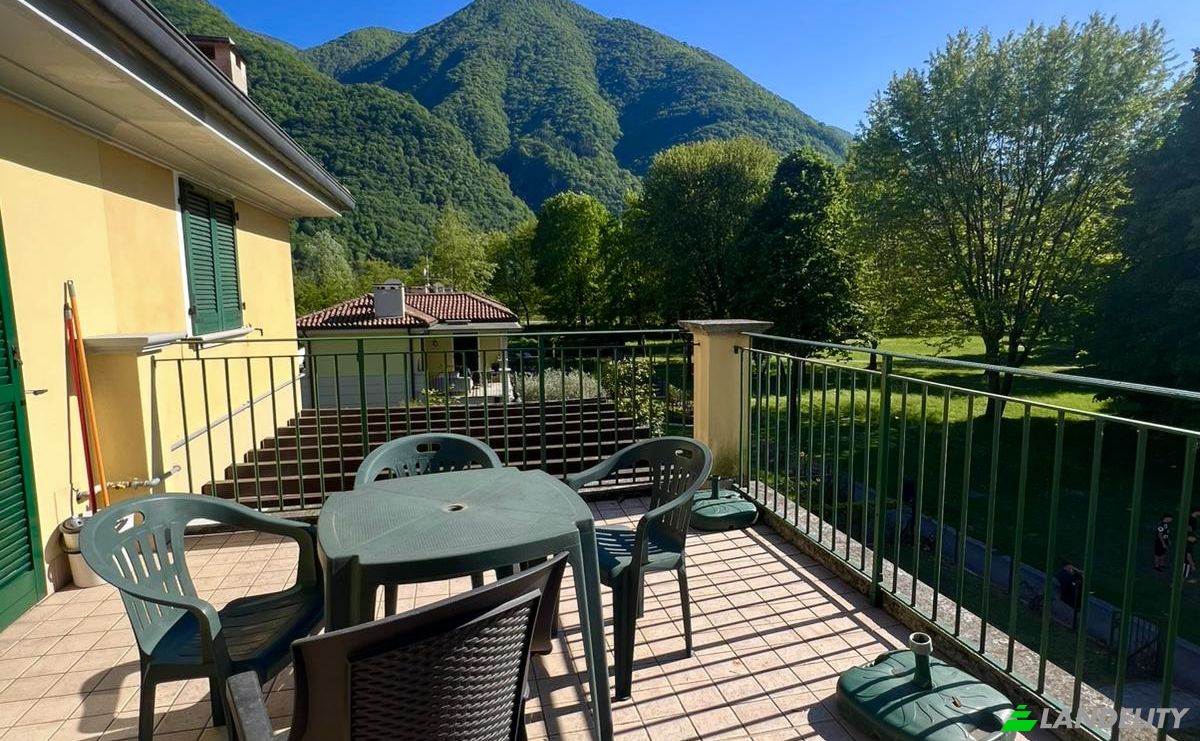 Casa unifamiliar à venda Via Prati, 22018 Porlezza CO, Porlezza, Province of Como, Lombardy, Italy. foto 1