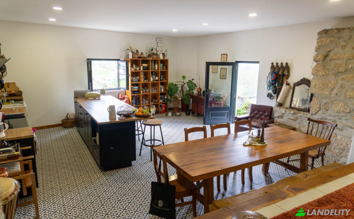 Farm/Ranch for Sale Avenida Sao Joao Baptista 272, 4800-405 Casteloes, Casteloes, Guimaraes, Braga, Portugal. Photo 8