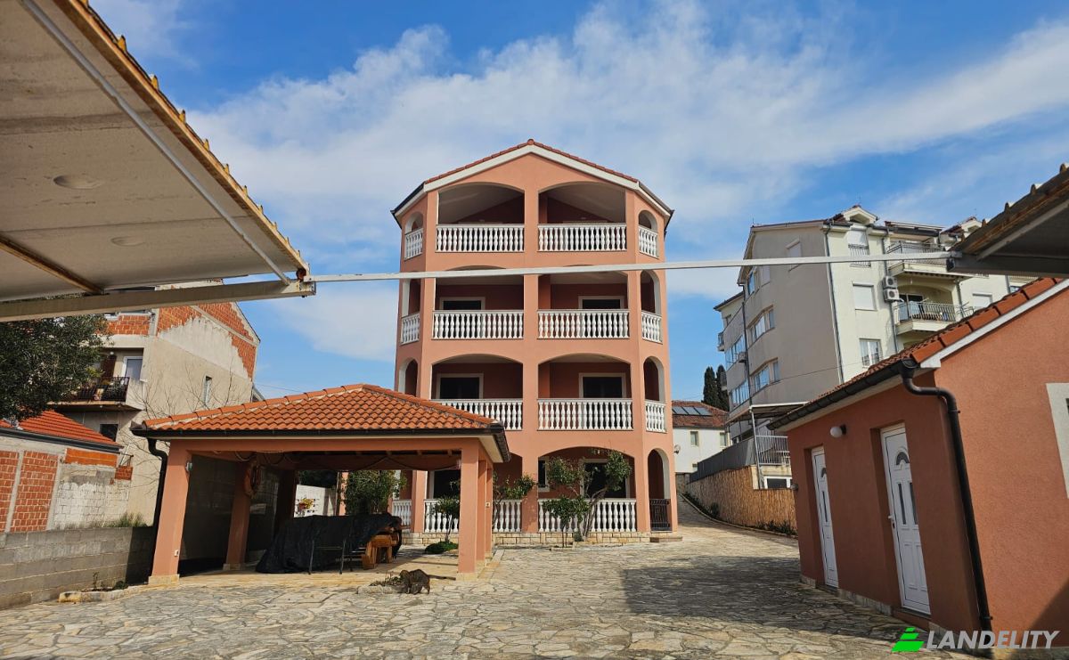 Single Family Home for Sale Zadarska ul 9, 23210, Biograd na Moru, Grad Biograd na Moru, Zadar County, Croatia. Photo 4