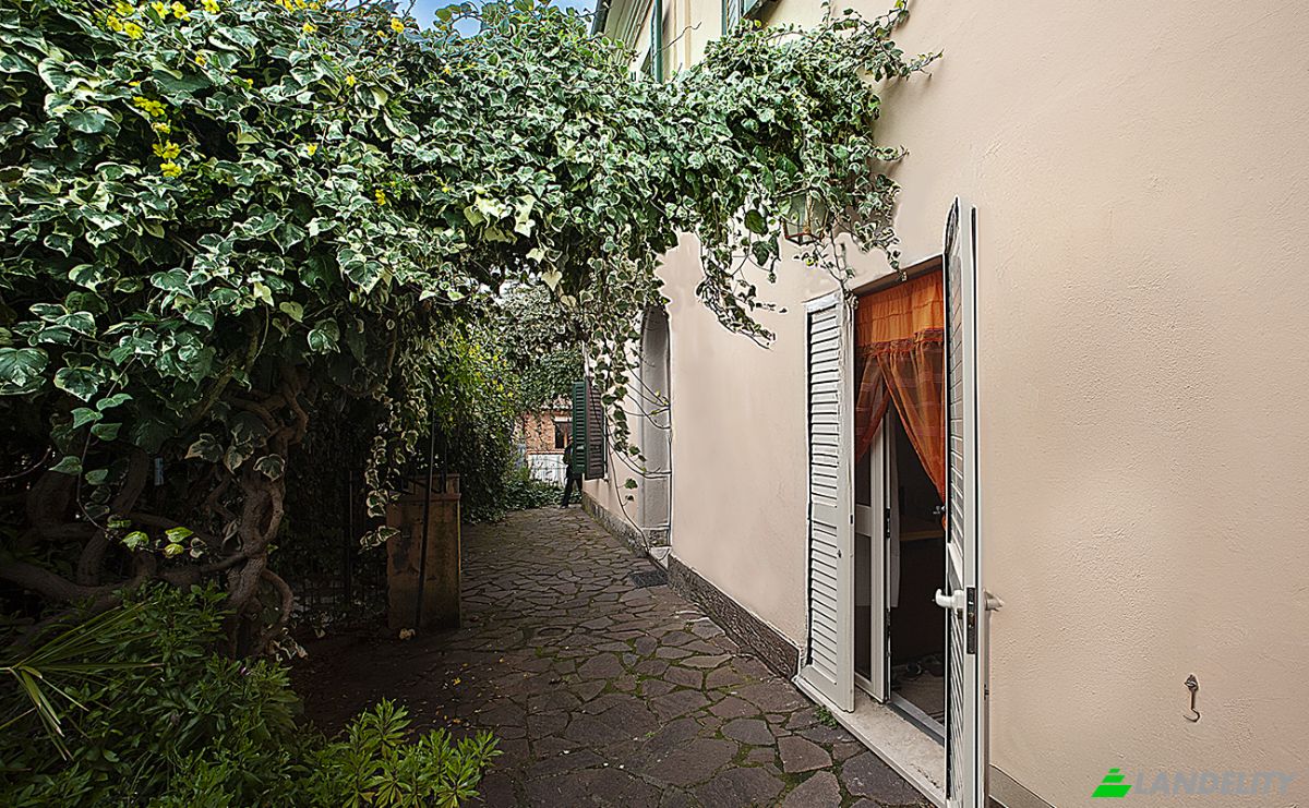 Single Family Home for Sale Via Giovanni Falcone, 56040 Pomaia PI, Pomaia, Province of Pisa, Tuscany, Italy. Photo 9