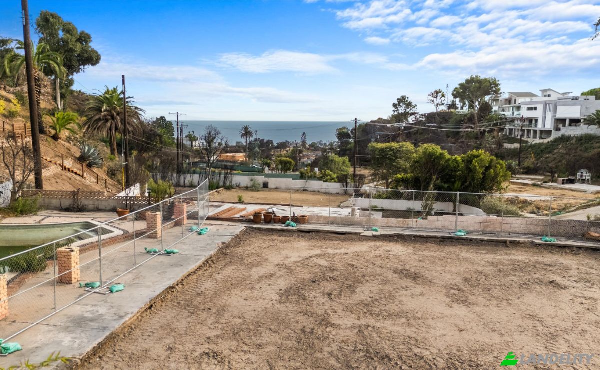 Lote de terreno à venda 860 Jacon Way, Pacific Palisades, CA 90272, USA, Los Angeles, Los Angeles County, California, United States. foto 1