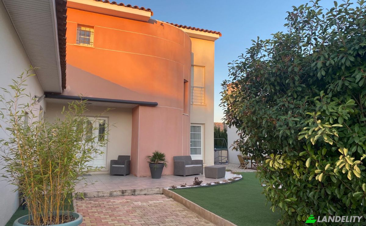 Villa for Sale 24 Rue Lucie Aubrac, 11590 Salleles-dAude, Salleles-dAude, Aude, Occitanie, France. Photo 1