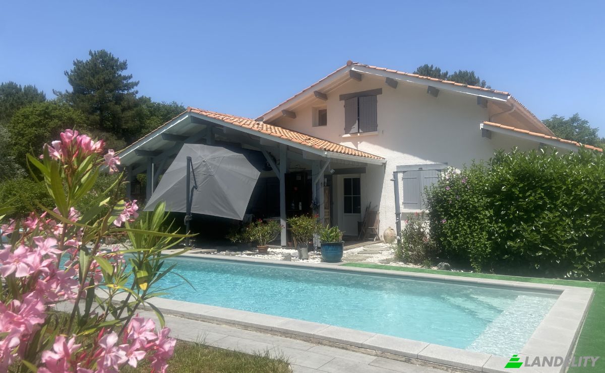 Villa for Sale 32 Chem de Lauray, 33830 Belin-Beliet, Belin-Beliet, Gironde, Nouvelle-Aquitaine, France. Photo 1