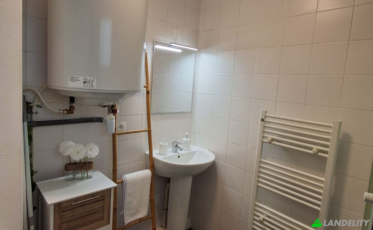 Apartment for Sale 1 Rue Louis Garneray, 06300 Nice, Nice, Alpes-Maritimes, Provence-Alpes-Cote dAzur, France. Photo 2