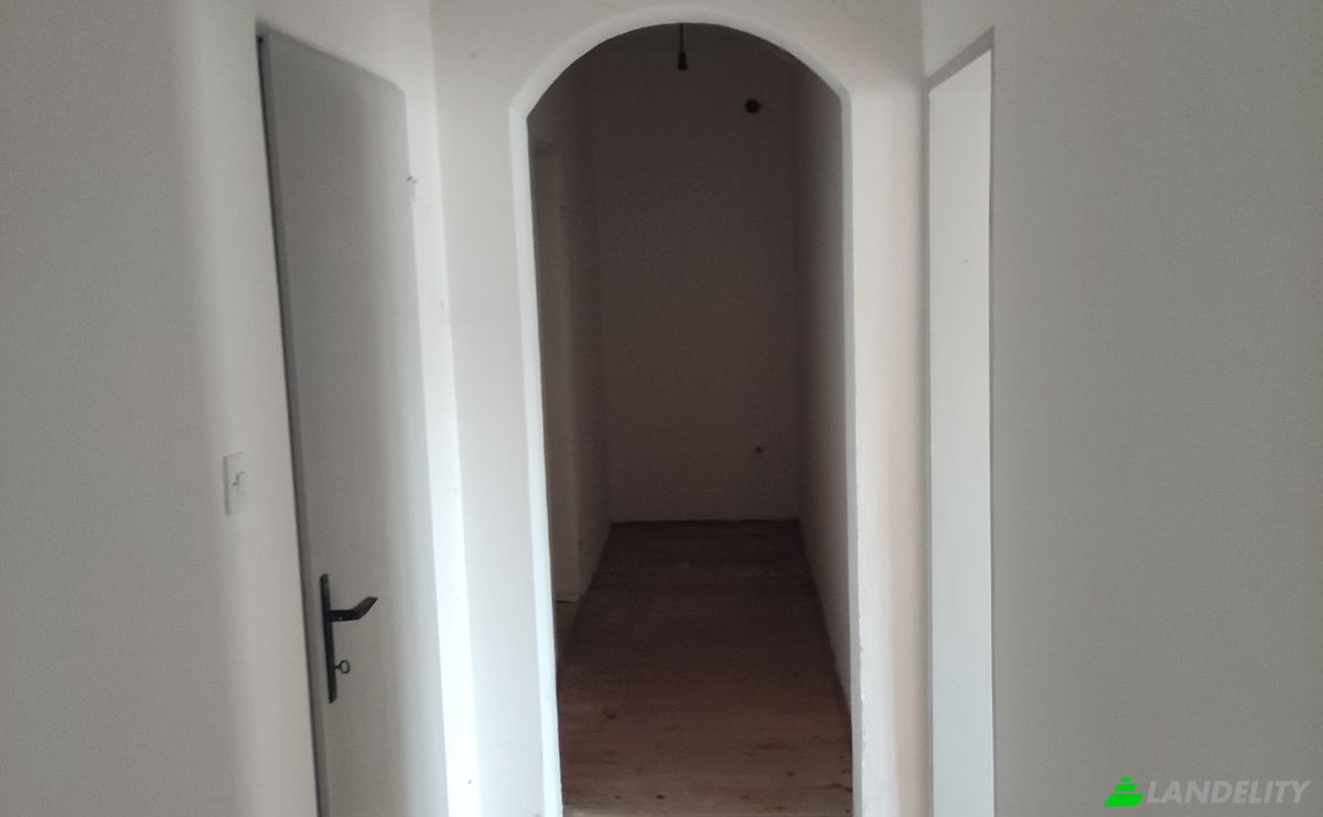 Villa for Sale I 14, Mramor, Nisava District, Serbia. Photo 5