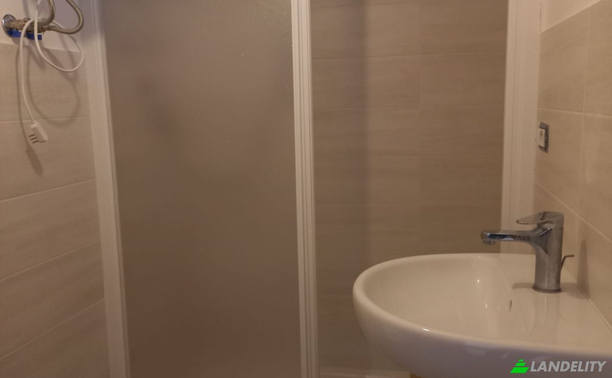 Townhouse for Sale Corso Umberto I, 86086 Poggio Sannita IS, Poggio Sannita, Province of Isernia, Molise, Italy. Photo 12