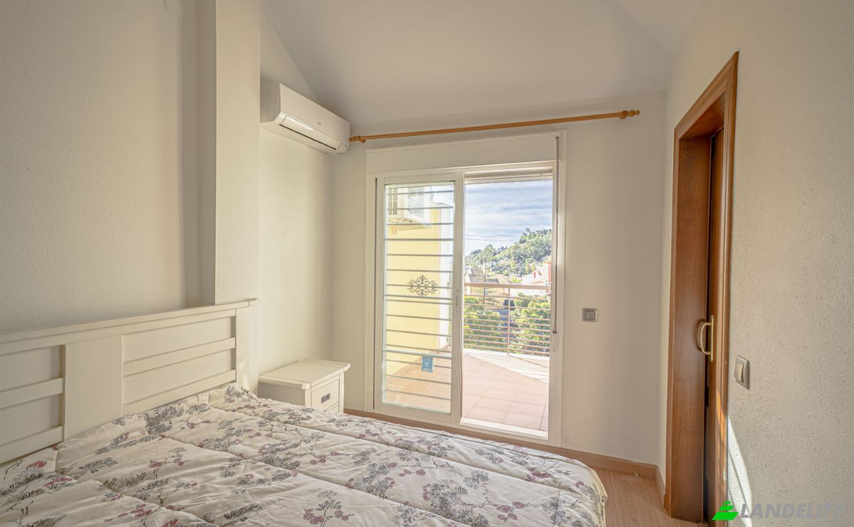 Townhouse for Sale C Felix Revello de Toro, Distrito Centro, Malaga, Andalusia, Spain. Photo 10