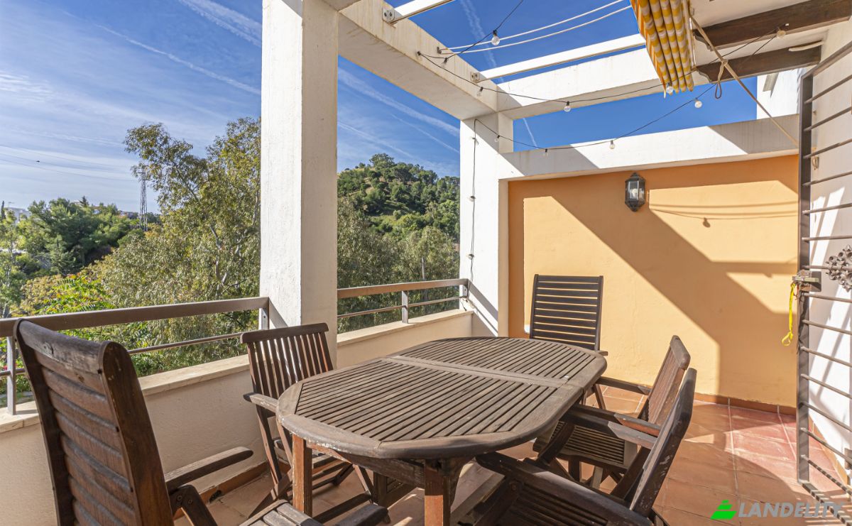 Townhouse for Sale C Felix Revello de Toro, Distrito Centro, Malaga, Andalusia, Spain. Photo 2