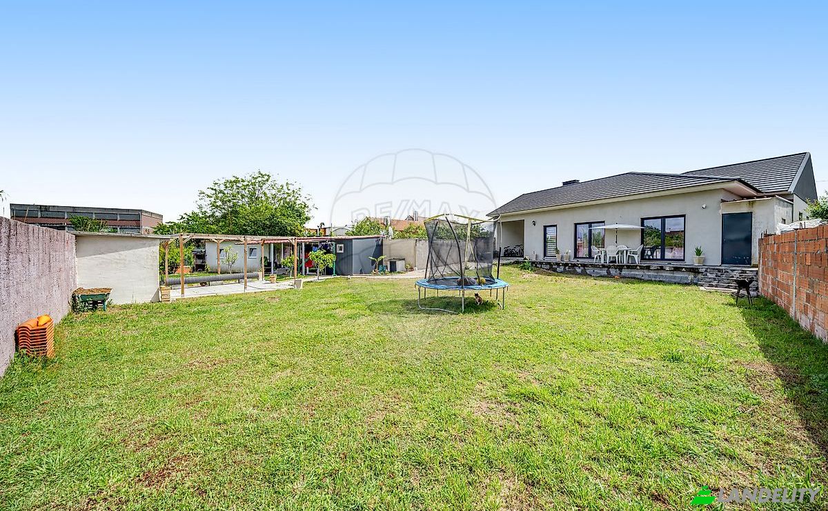 Single Family Home for Sale R Nova n29, 3840-322 Pte de Vagos, Ponte de Vagos, Vagos, Portugal, Aveiro District. Photo 13