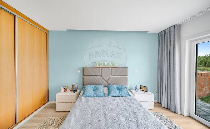 Single Family Home for Sale R Nova n29. Photo#9