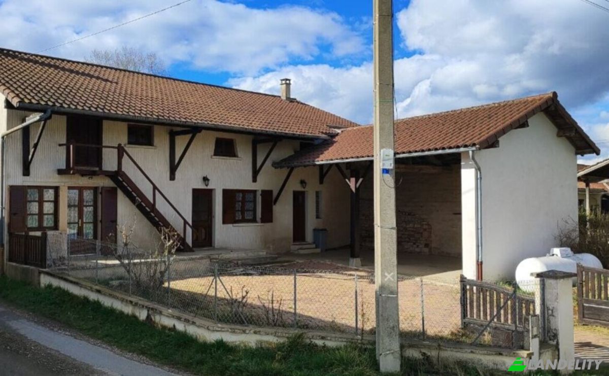Eengezinswoning Te koop 92 Aux Juillets, 01190 Sermoyer, Sermoyer, Ain, Auvergne-Rhone-Alpes, France. Foto 1