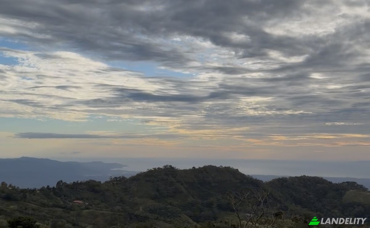 Lote de terreno en venta Provincia de Alajuela, San Ramón, Costa Rica. Foto 2