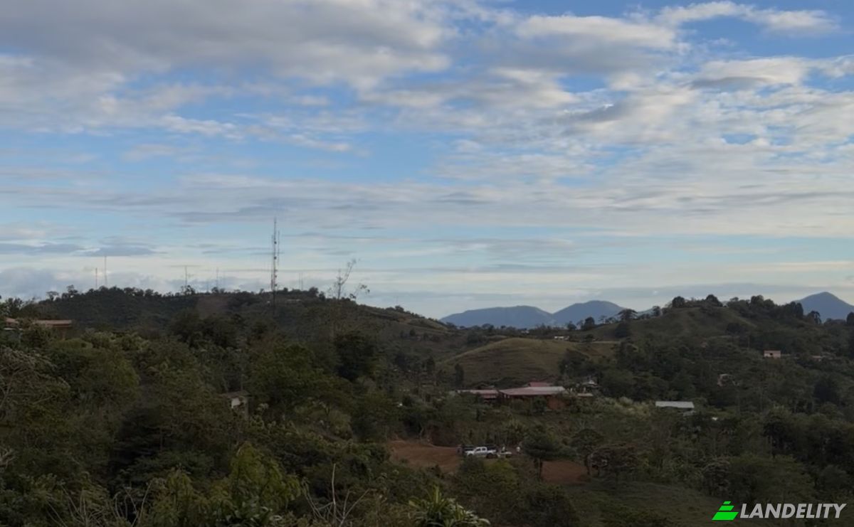 Lote de terreno en venta Provincia de Alajuela, San Ramón, Costa Rica. Foto 4