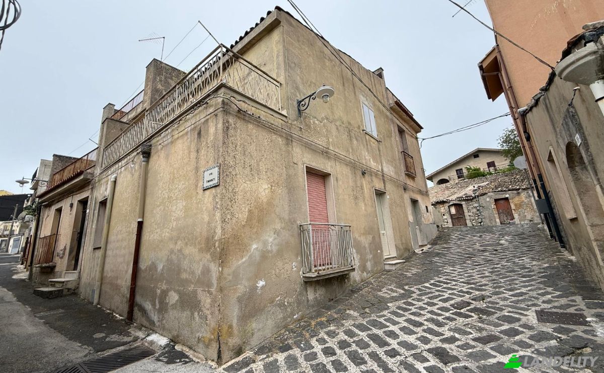 Single Family Home for Sale Via Cavour, 96010 Buscemi SR, Buscemi, Free municipal consortium of Syracuse, Sicily, Italy. Photo 1