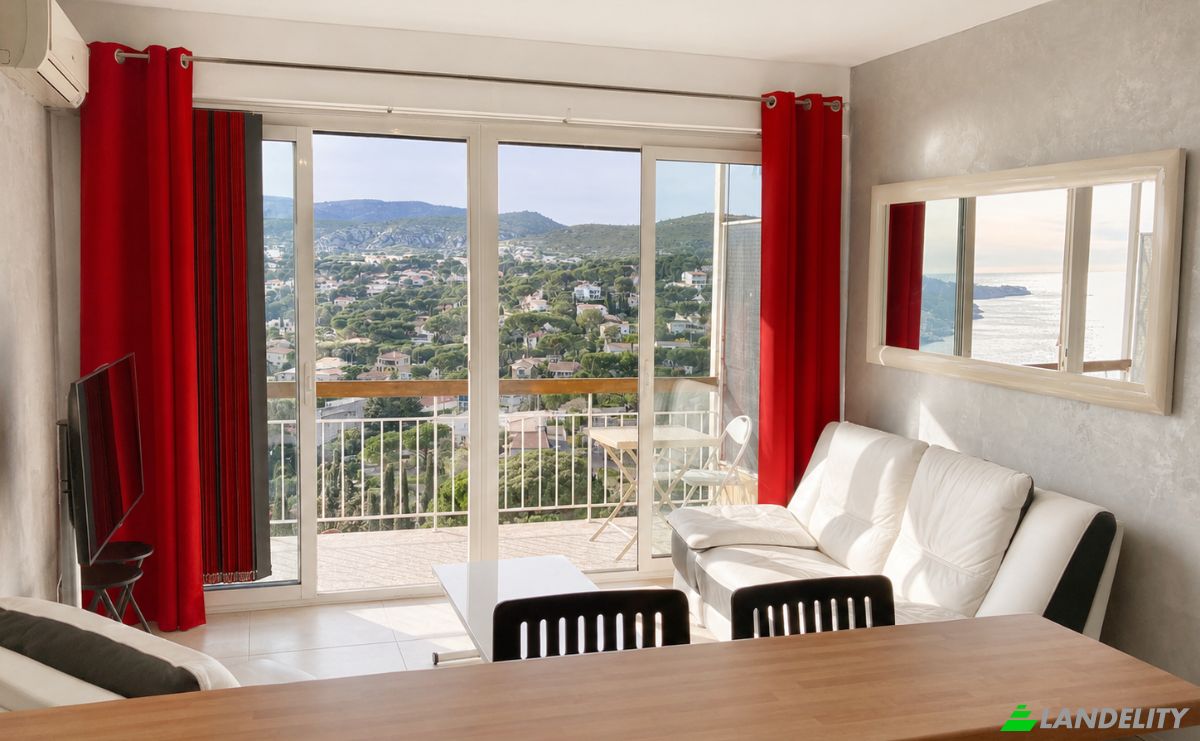Apartment for Sale 9 Res Saint-Marc, 13260 Cassis, Cassis, Bouches-du-Rhone, Provence-Alpes-Cote dAzur, France. Photo 5