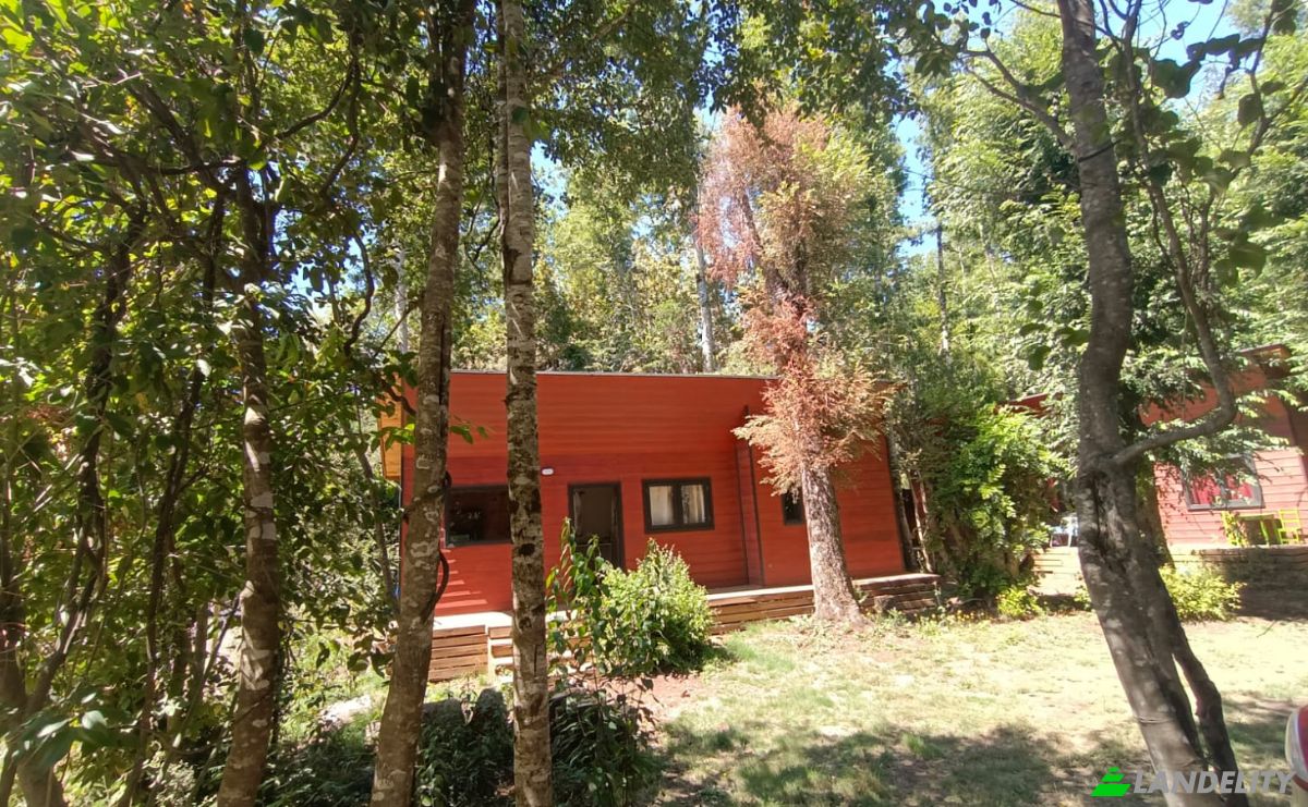 Cabin/Cottage for Sale Trayenco 13, Pucon, Cautin Province, Araucania, Chile. Photo 2