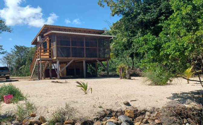 Bungalow for Sale - Mullins River, Belize