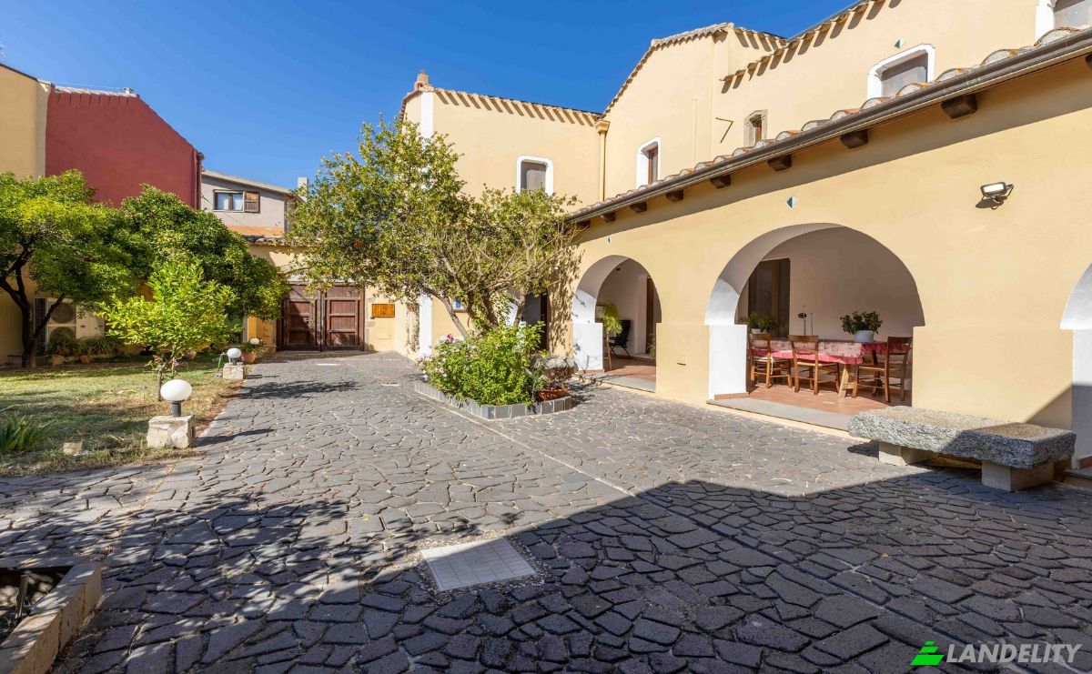 Villa for Sale Via Regina Margherita, 16A, 09040 Serdiana CI, Serdiana, Metropolitan City of Cagliari, Sardinia, Italy. Photo 8