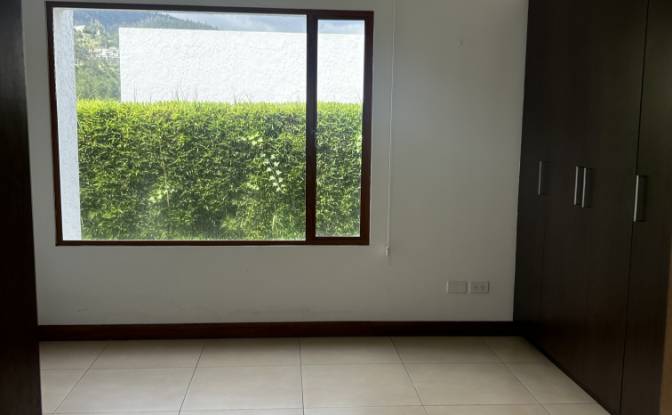Villa in vendita Bernardo de Legarda, 170902 Quito. Foto#8
