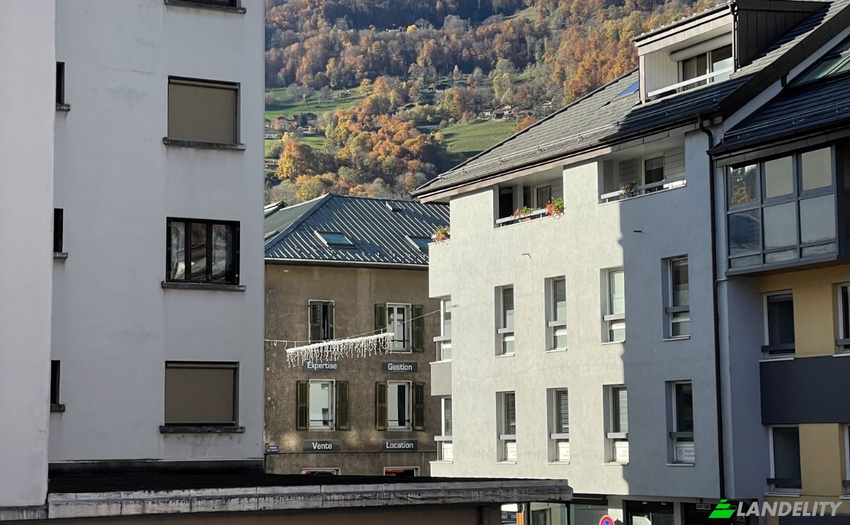 Apartment for Sale 332 Rue Pellissier, 74700 Sallanches, Sallanches, Haute-Savoie, Auvergne-Rhone-Alpes, France. Photo 2