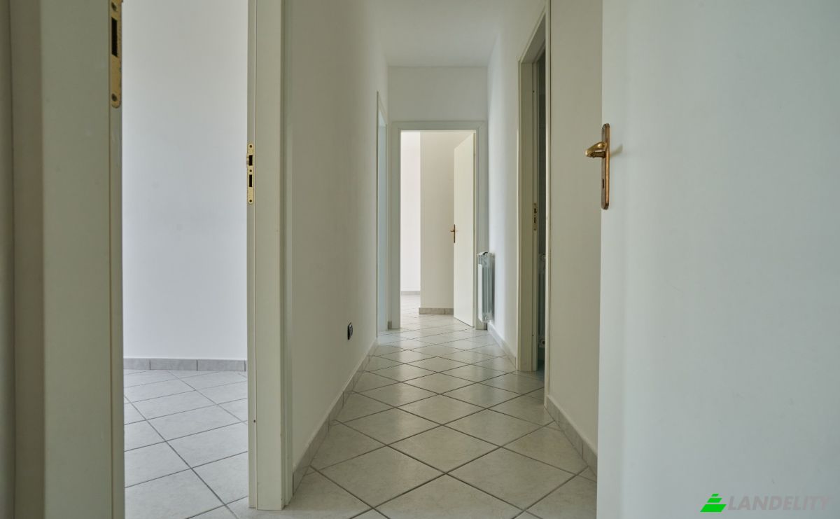 Apartment for Sale Via Giove, 98076 SantAgata di Militello ME, SantAgata di Militello, Metropolitan City of Messina, Sicily, Italy. Photo 14