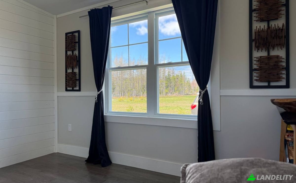 Manufactured/Mobil Home for Sale Bray Lake Rd, Sydney, NS B1M 1A9, Mira Road, Cape Breton Regional Municipality, Nova Scotia, Canada. Photo 17