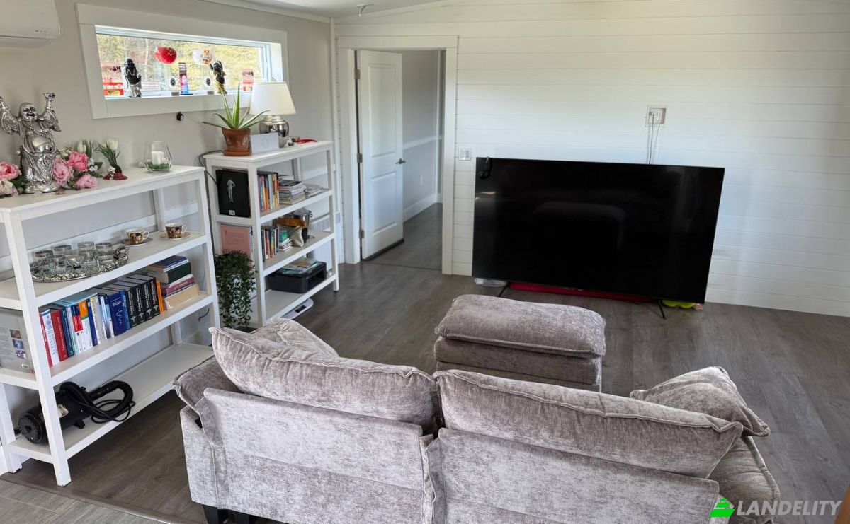 Manufactured/Mobil Home for Sale Bray Lake Rd, Sydney, NS B1M 1A9, Mira Road, Cape Breton Regional Municipality, Nova Scotia, Canada. Photo 18
