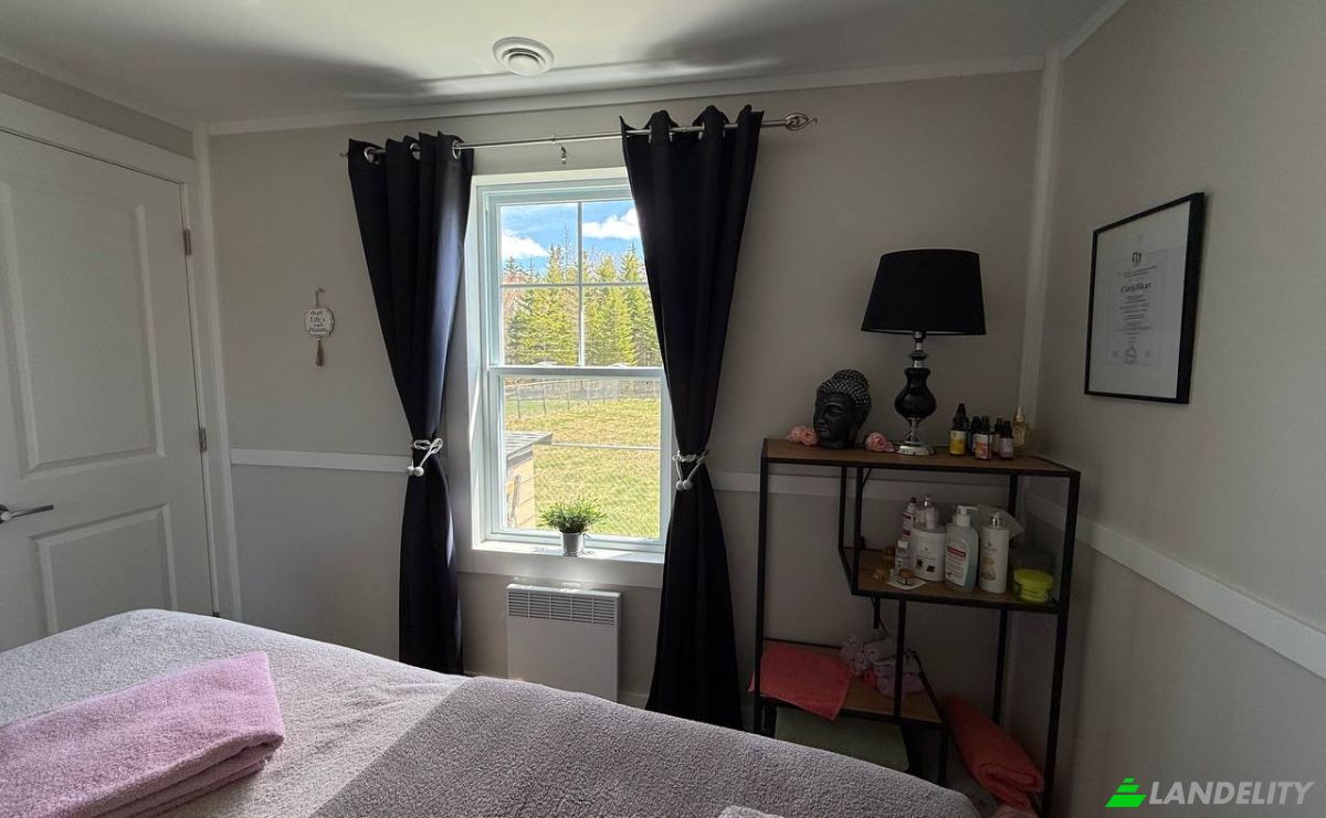 Manufactured/Mobil Home for Sale Bray Lake Rd, Sydney, NS B1M 1A9, Mira Road, Cape Breton Regional Municipality, Nova Scotia, Canada. Photo 22