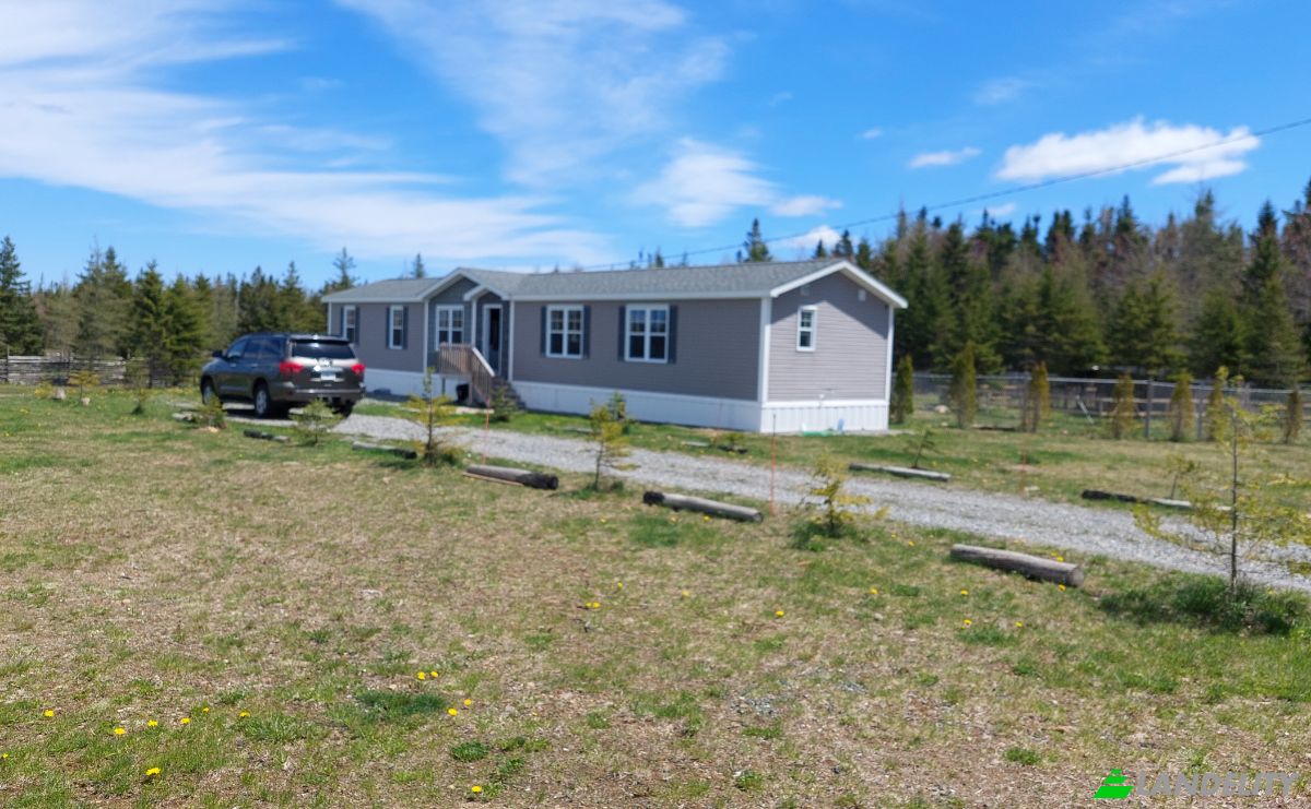 Manufactured/Mobil Home for Sale Bray Lake Rd, Sydney, NS B1M 1A9, Mira Road, Cape Breton Regional Municipality, Nova Scotia, Canada. Photo 3