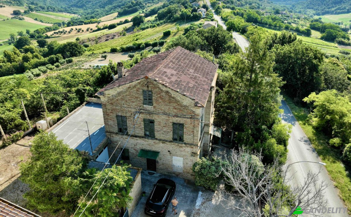 Villa for Sale Contrada Paienico, 63873 Altidona FM, Altidona, Province of Fermo, Marche, Italy. Photo 1