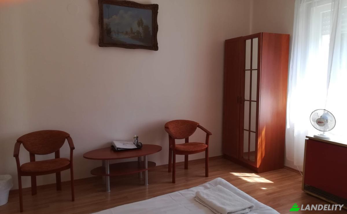 Duplex for Sale Hajduszoboszlo, Hajduszoboszlo District, Hajdu-Bihar, Hungary, Banomkerti ut 48, 4200 Hungary. Photo 3