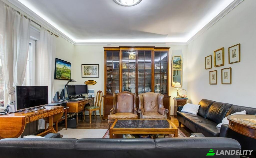 Single Family Home for Sale Budapest, Hungary, Baross Gabor. Photo 8