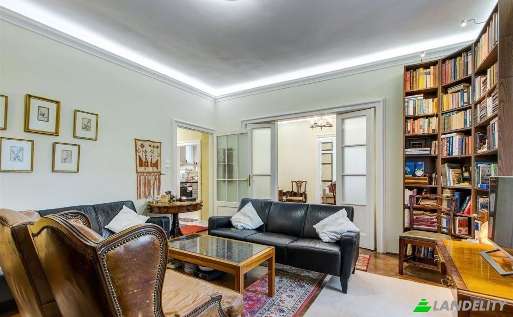 Single Family Home for Sale Budapest, Hungary, Baross Gabor. Photo 7