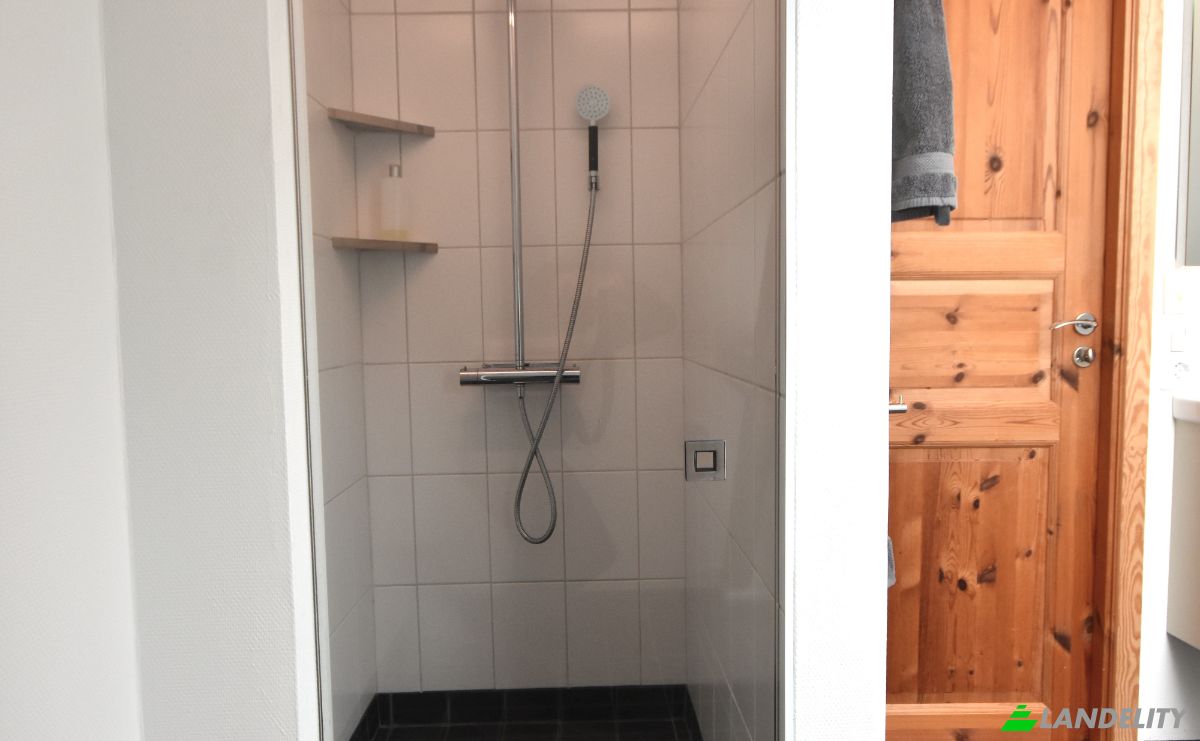 Farm/Ranch for Sale Byvagen, 568 92 Skillingaryd, Galtas, Vaggeryd Municipality, Jonkoping County, Sweden. Photo 9