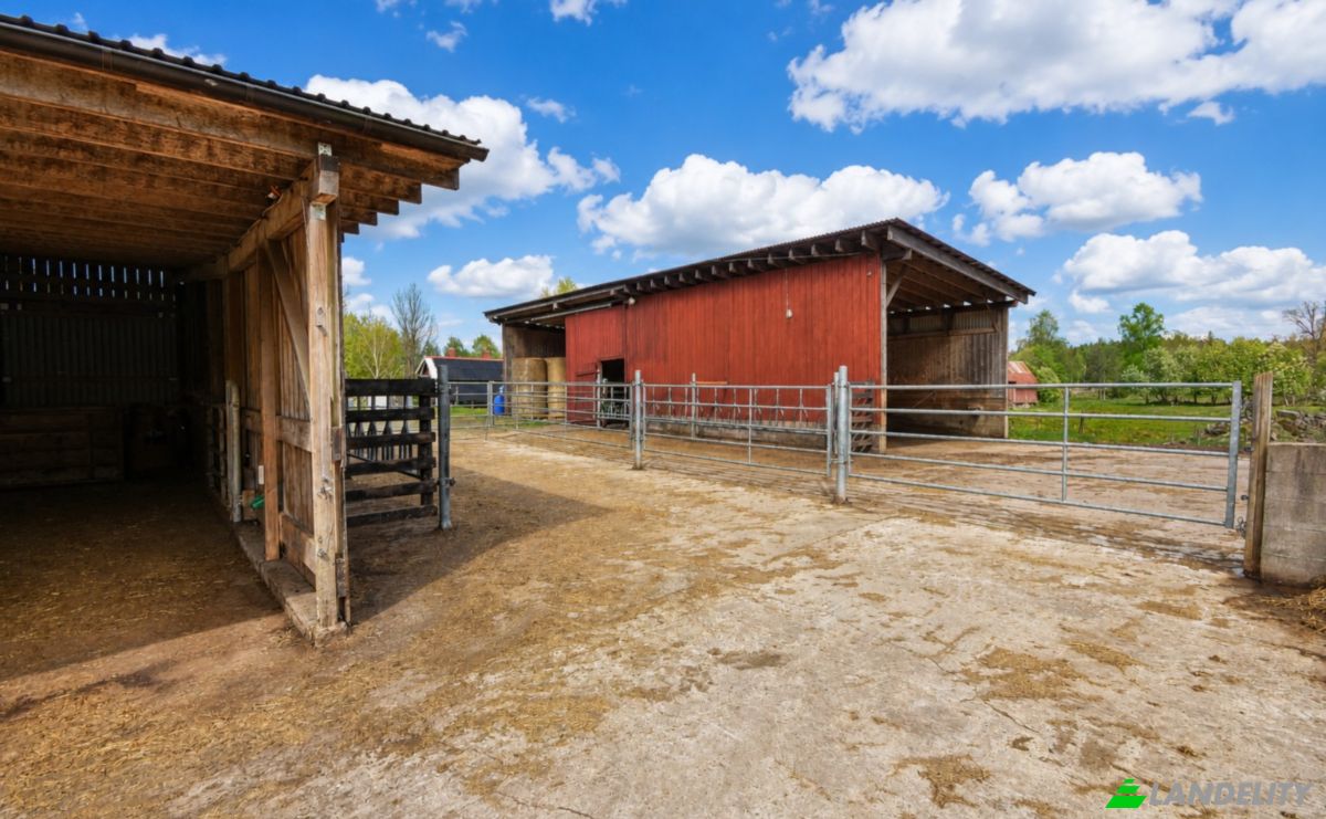 Farm/Ranch for Sale Byvagen, 568 92 Skillingaryd, Galtas, Vaggeryd Municipality, Jonkoping County, Sweden. Photo 23