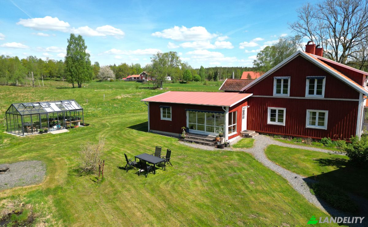 Farm/Ranch for Sale Byvagen, 568 92 Skillingaryd, Galtas, Vaggeryd Municipality, Jonkoping County, Sweden. Photo 2