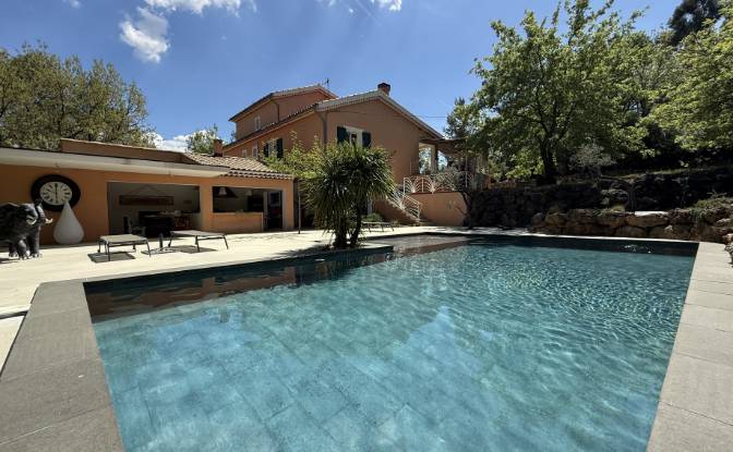 Single Family Home for Sale - Saint-Maximin-la-Sainte-Baume, France