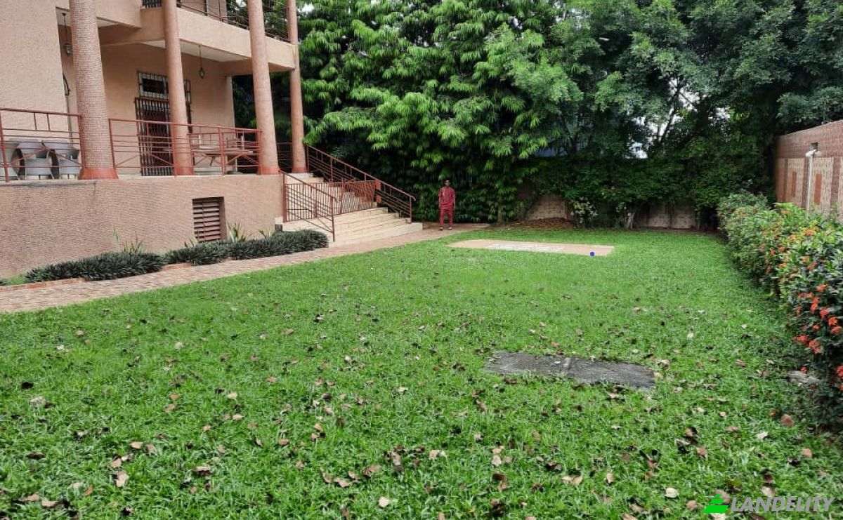 Dupleks na sprzedaż 555 Rue Dr Alain Nicaise Kouamelan, Abidjan, Abidjan Autonomous District, Cote dIvoire. Zdjęcie 2