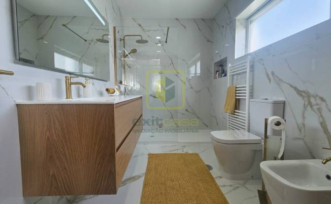 Villa in vendita R Dr Jose Rito 17. Foto#13