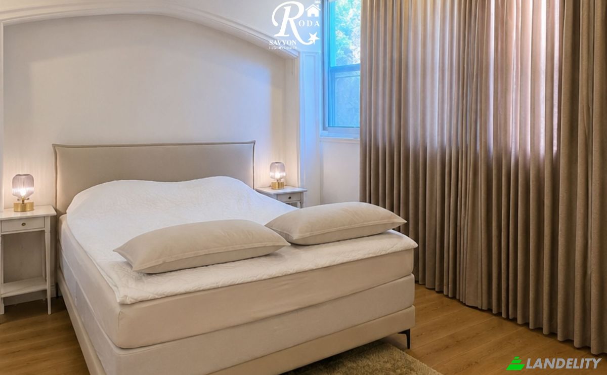Single Family Home for Sale Dror St 2, Savyon, Petach Tikva, Center District, Israel. Photo 5