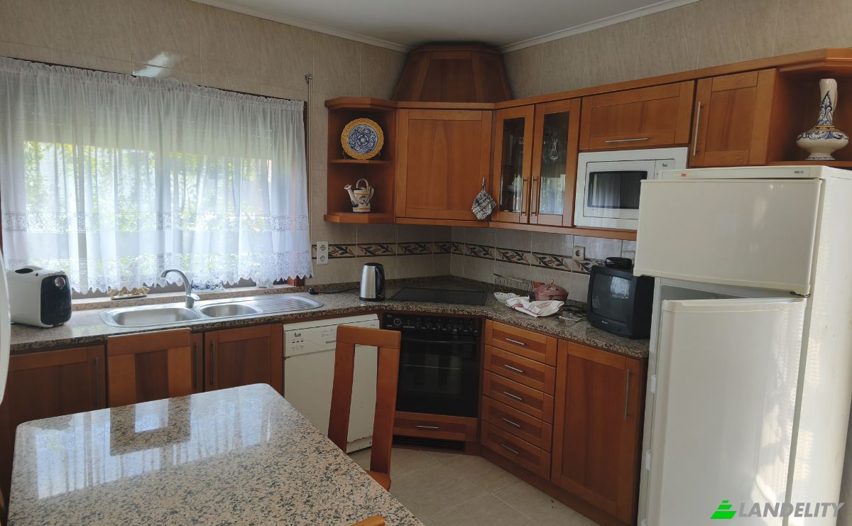 Single Family Home for Sale R Fonte dos Casados 599, 4415-234 Pedroso, Pedroso, Vila Nova de Gaia, Porto District, Portugal. Photo 12