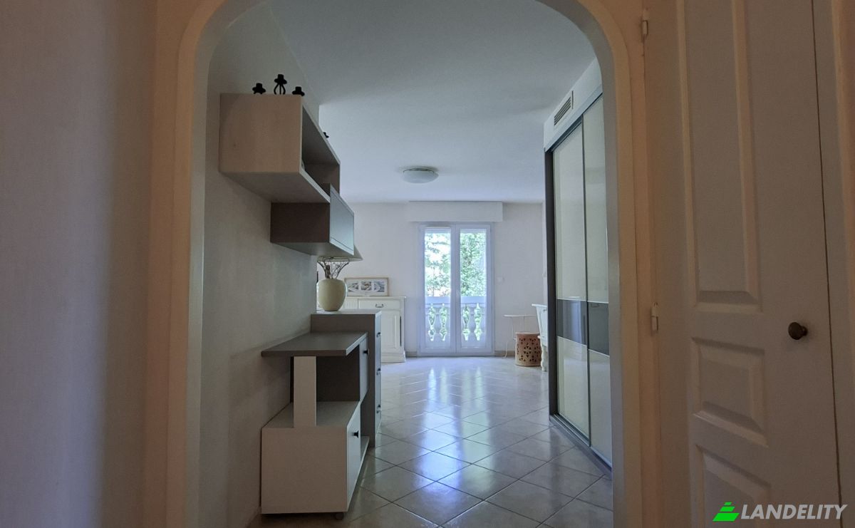 Apartment for Sale 200 Av Raimu, 83220 Le Pradet, Le Pradet, Var, Provence-Alpes-Cote dAzur, France. Photo 8