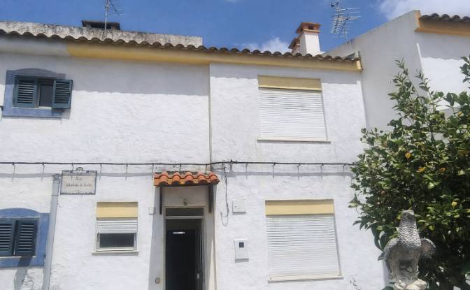 Townhouse for Sale R Sebastiao da Costa 2A. Photo#5 Townhouse for Sale R Sebastiao da Costa 2A. Photo#5