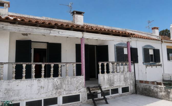 Townhouse for Sale R Sebastiao da Costa 2A. Photo#8 Townhouse for Sale R Sebastiao da Costa 2A. Photo#8