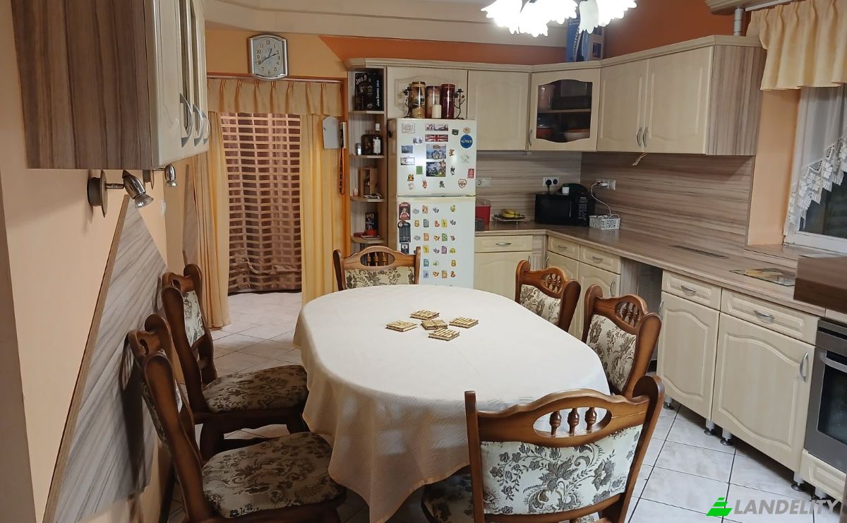 Casa de una sola familia en venta Ebes, Hajduszoboszlo District, Hajdu-Bihar, Hungary, Hunyadi u 58, 4211 Hungary. Foto 10