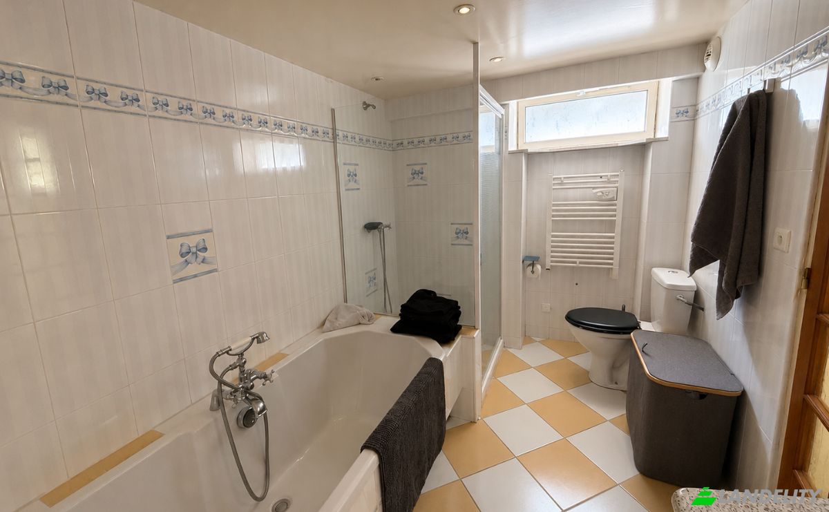 Apartment for Sale 11 M905, 21000 Dijon, Dijon, Cote-dOr, Bourgogne-Franche-Comte, France. Photo 5