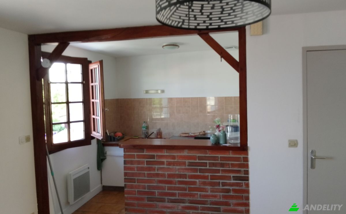 Townhouse for Sale 2 Rue Marcel Crespin, 86320 Lussac-les-Chateaux, Lussac-les-Chateaux, Vienne, Nouvelle-Aquitaine, France. Photo 3