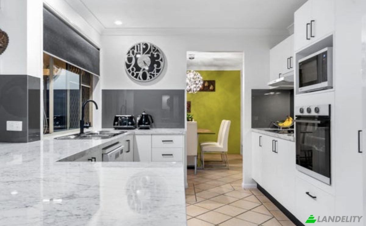 Single Family Home for Sale 102 Sharpless Rd, Springfield QLD 4300, Springfield, Ipswich City, Queensland, Australia. Photo 6