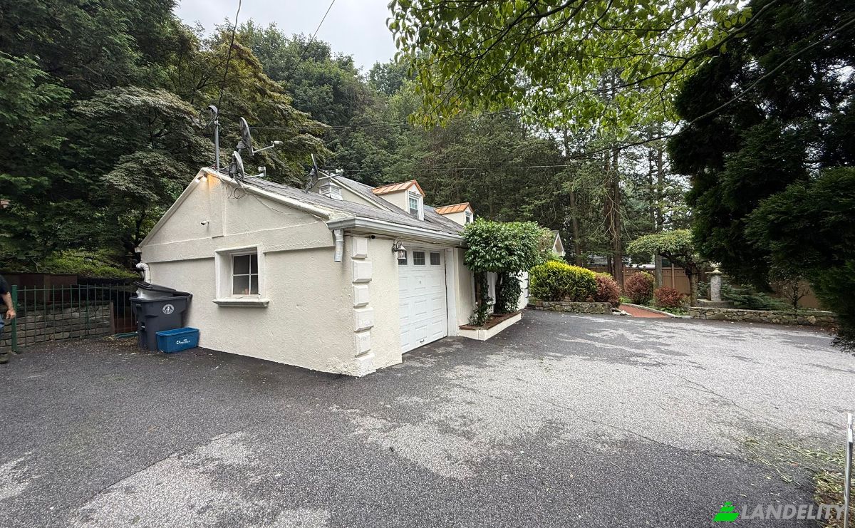 Single Family Home for Sale 445 NY-100A, Hartsdale, Westchester County, New York, United States, NY 10530, USA. Photo 8