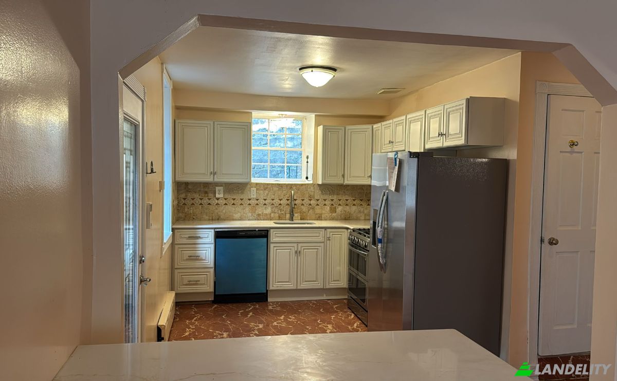 Single Family Home for Sale 445 NY-100A, Hartsdale, Westchester County, New York, United States, NY 10530, USA. Photo 13